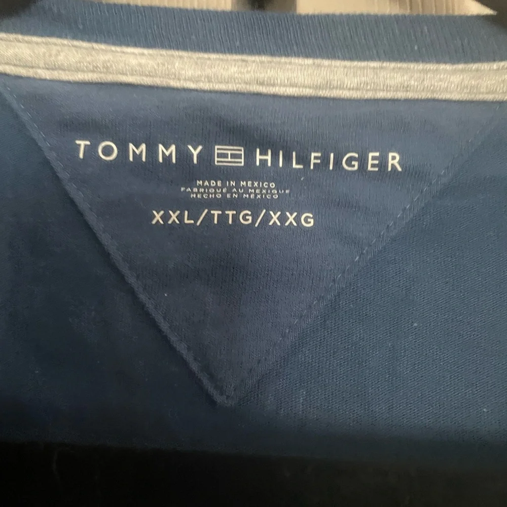 Tommy Hilfiger Shirt - Picture 4 of 6